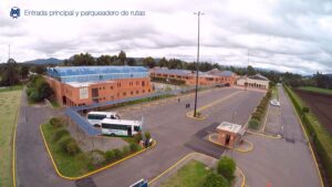 cotizar-evento-en-bogota-complejo-de-eventos-la-eseñanza-innpacto-producciones